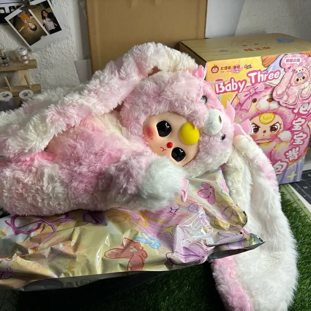 Baby Three 400% Hug backpack pink